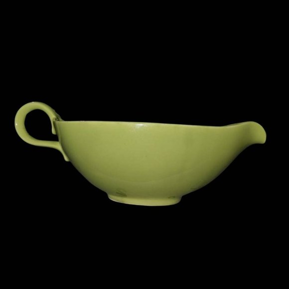 Vintage Fiestaware Rhythm Homer Laughlin Gravy Boat Chartreuse - Picture 1 of 4